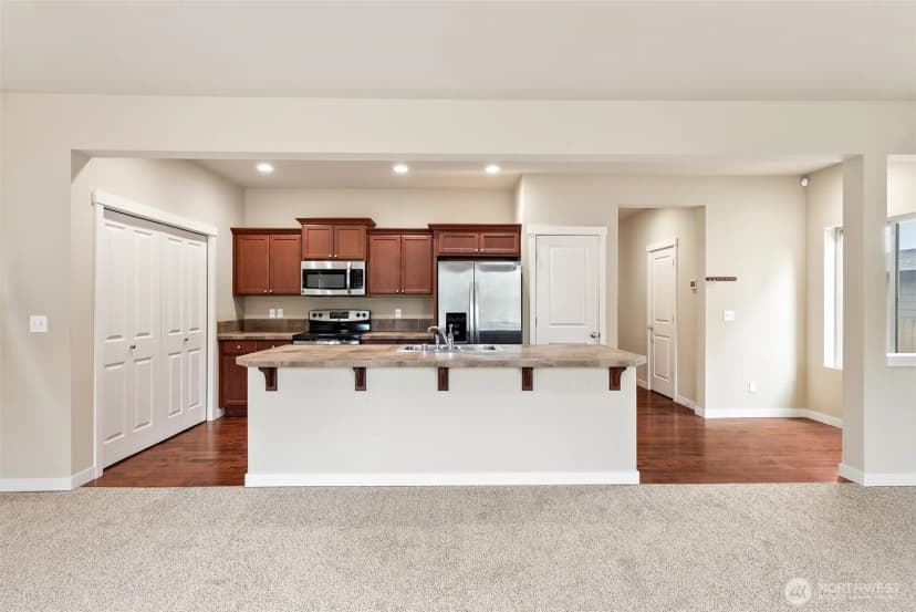 Property photo for 5030 35th Street E, Fife photo 15