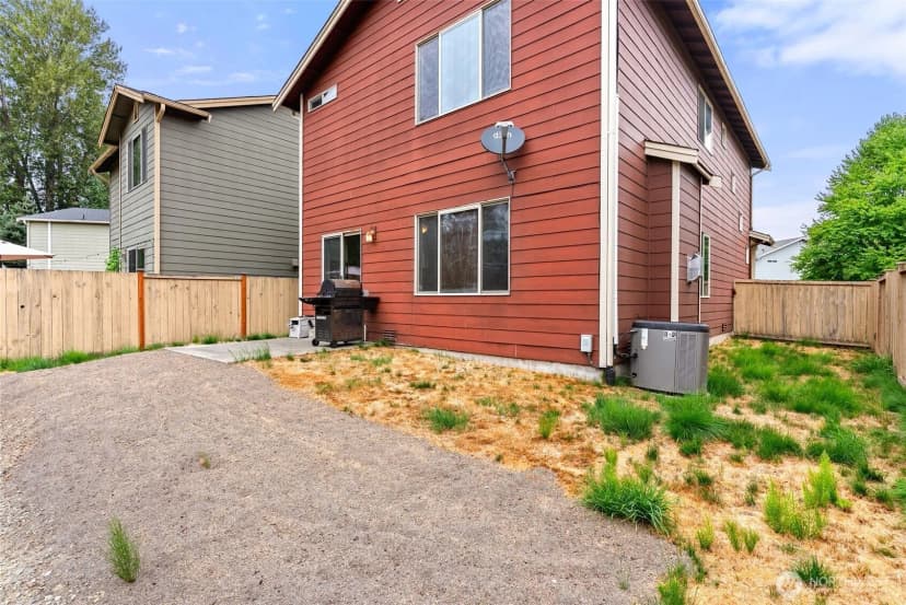 Property photo for 5030 35th Street E, Fife photo 34