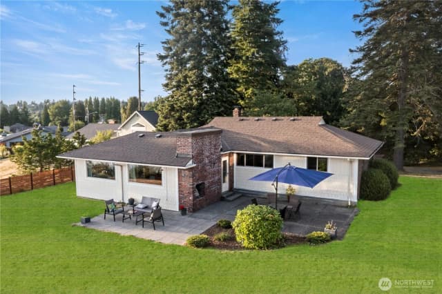 Property photo for 2040 Browns Point Boulevard, Tacoma photo 2