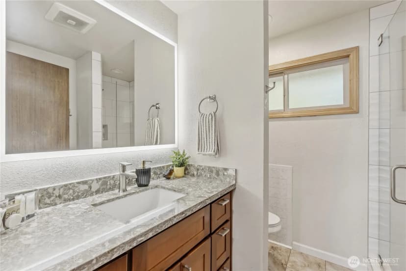 Property photo for 2040 Browns Point Boulevard, Tacoma photo 14
