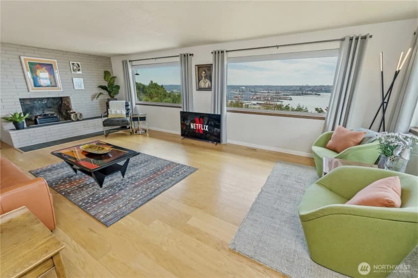 Property photo for 2040 Browns Point Boulevard, Tacoma photo 9
