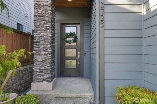Property photo for 3725 200th Place Se, Bothell photo 5