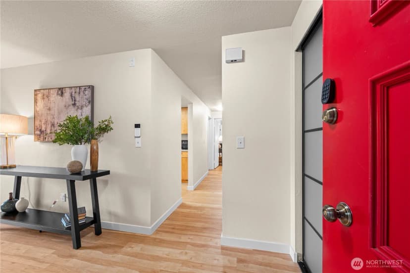 Property photo for 15214 Ne 8th Street #g8, Bellevue photo 3