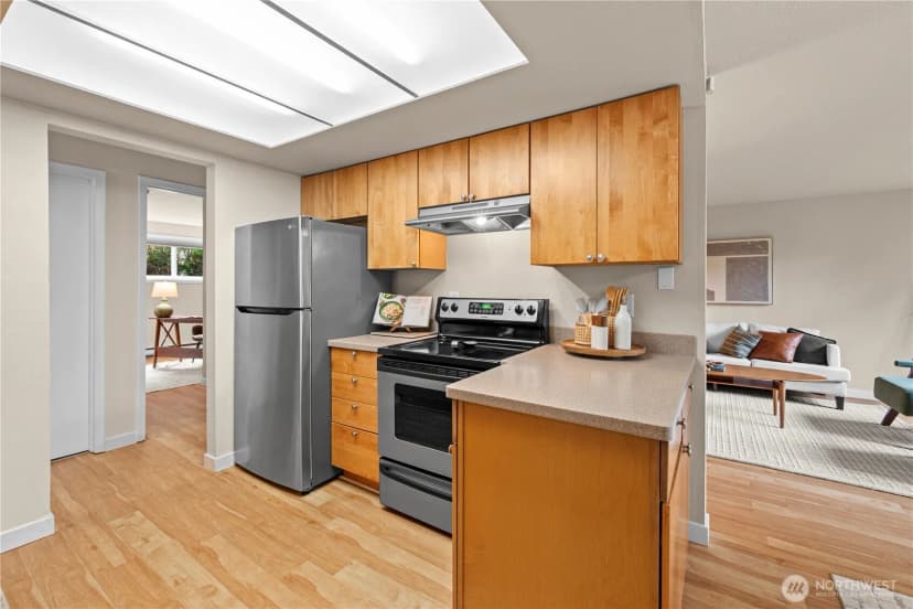 Property photo for 15214 Ne 8th Street #g8, Bellevue photo 10