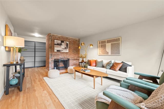 Property photo for 15214 Ne 8th Street #g8, Bellevue photo 4