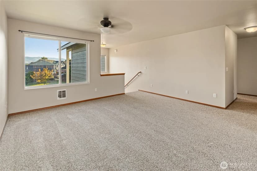 Property photo for 1911 W Peakview Drive, Ellensburg photo 5