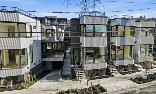 Property photo for 2010 Fairview Avenue E #a, Seattle