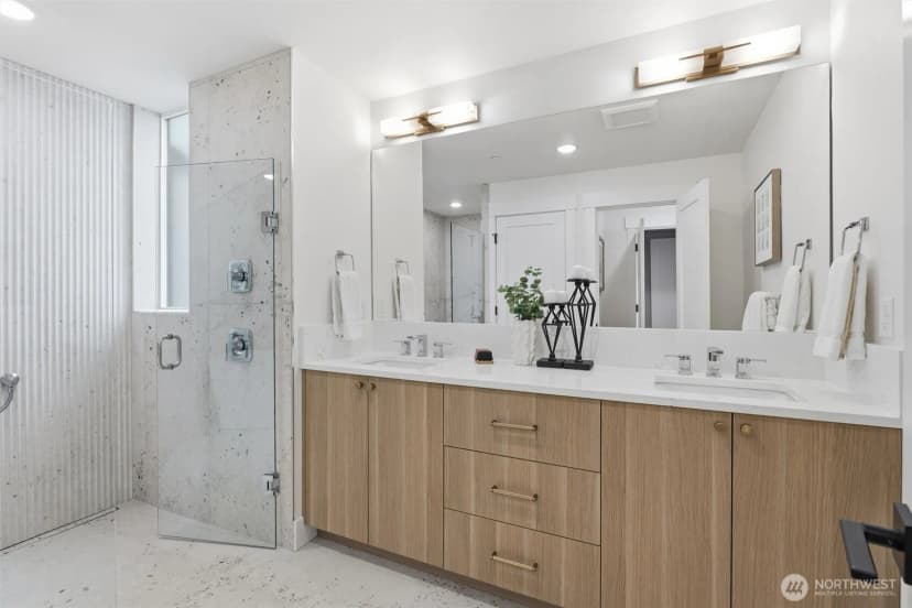 Property photo for 2016 Fairview Avenue E #c, Seattle photo 16