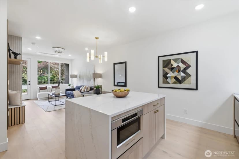 Property photo for 2017 Minor Avenue E, Seattle photo 13