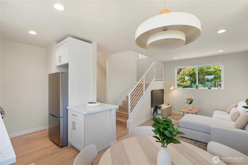 Property photo for 8043 19th Avenue Ne, Seattle photo 5