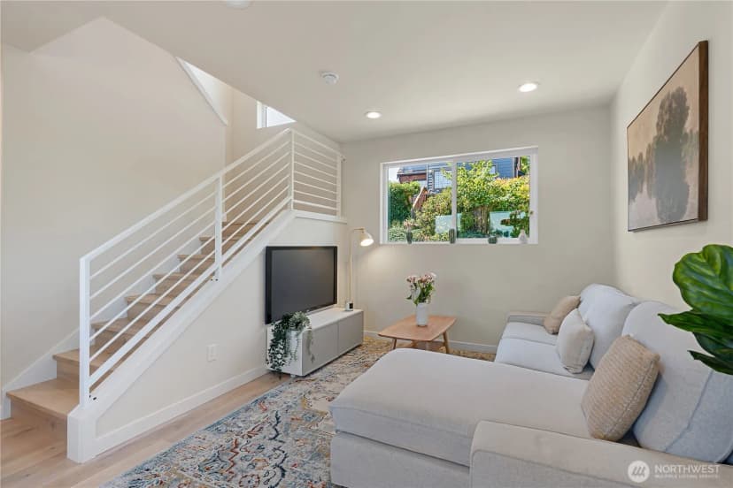 Property photo for 8043 19th Avenue Ne, Seattle photo 2