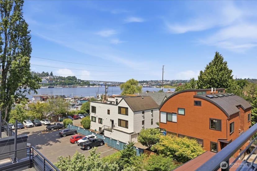 Property photo for 2019 Minor Avenue E, Seattle photo 29