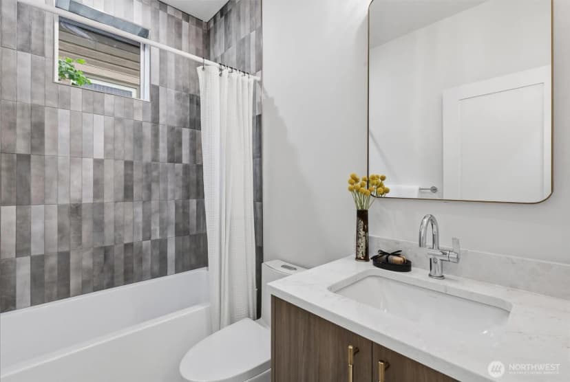 Property photo for 2019 Minor Avenue E, Seattle photo 33