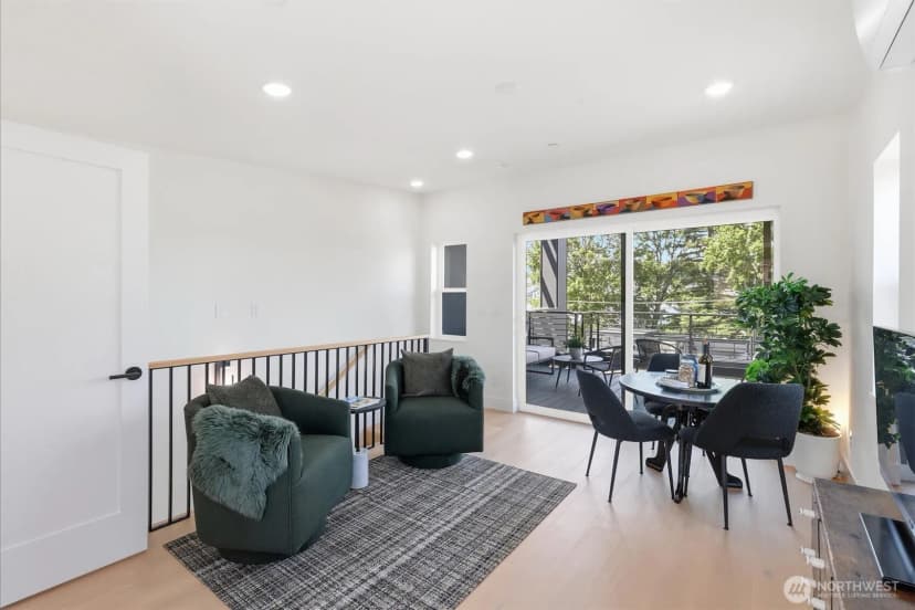 Property photo for 2019 Minor Avenue E, Seattle photo 26