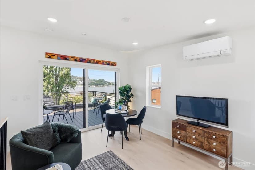 Property photo for 2019 Minor Avenue E, Seattle photo 28