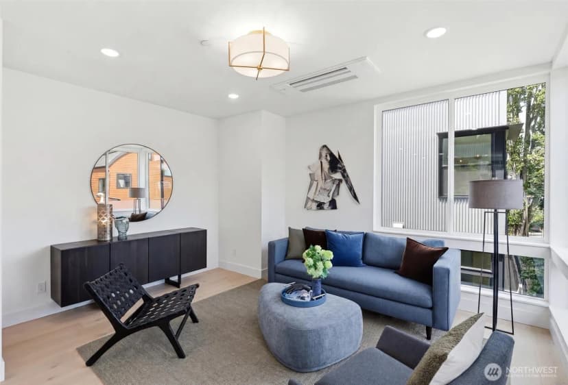 Property photo for 2019 Minor Avenue E, Seattle photo 7