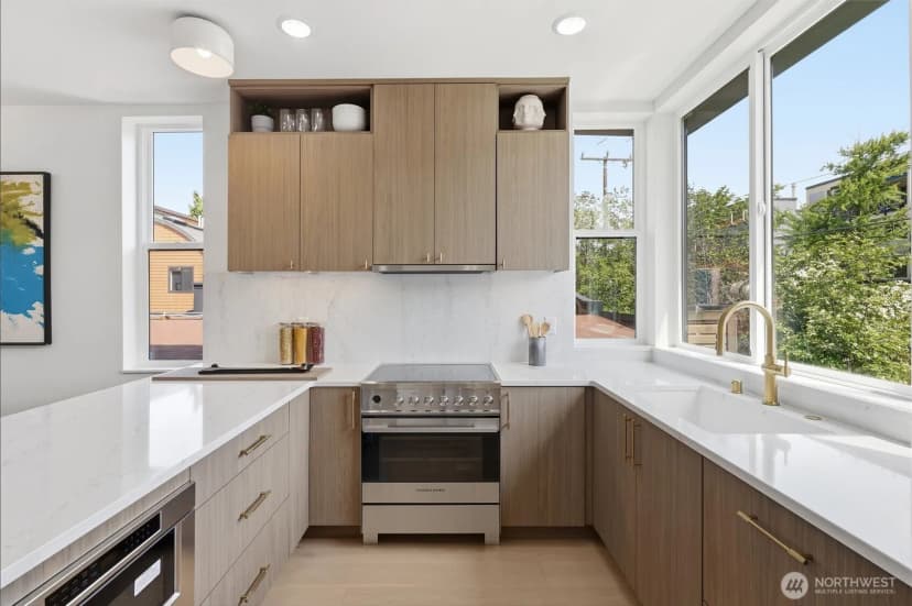 Property photo for 2019 Minor Avenue E, Seattle photo 16