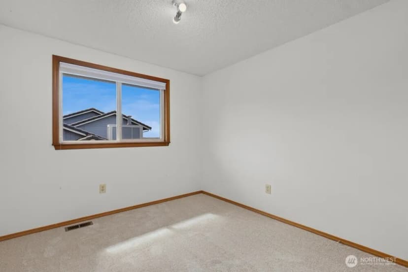 Property photo for 7404 100th Avenue Sw, Lakewood photo 26