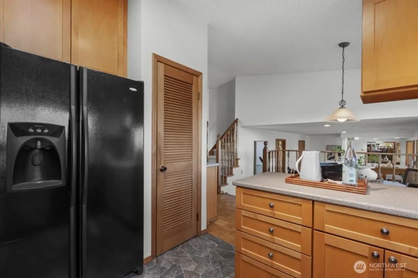 Property photo for 7404 100th Avenue Sw, Lakewood photo 10