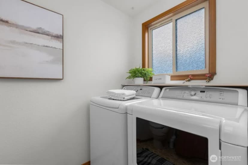 Property photo for 7404 100th Avenue Sw, Lakewood photo 16