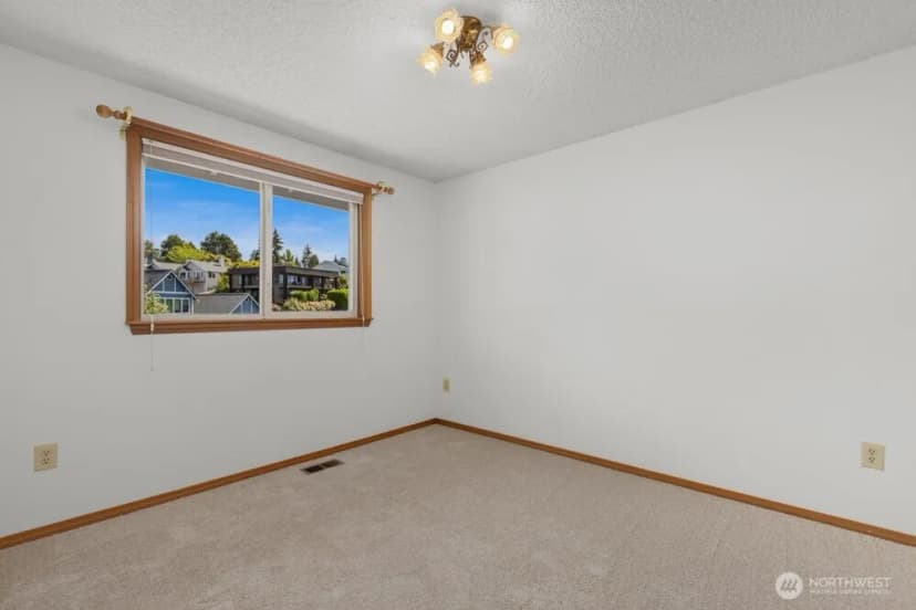 Property photo for 7404 100th Avenue Sw, Lakewood photo 27