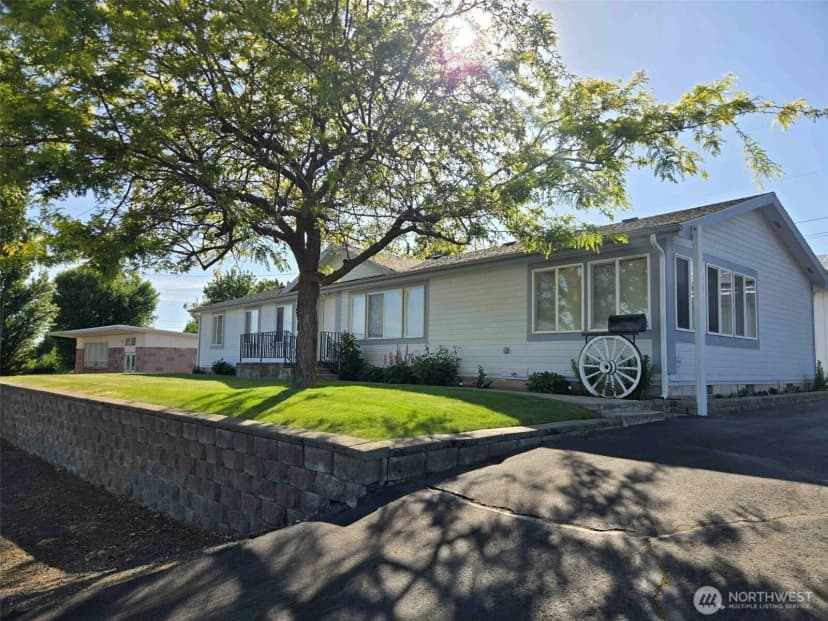 Property photo for 508 W 5th Avenue, Ritzville photo 4