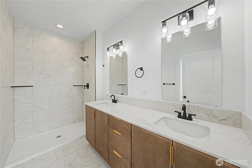 Property photo for 703 N Street Ne, Quincy photo 22