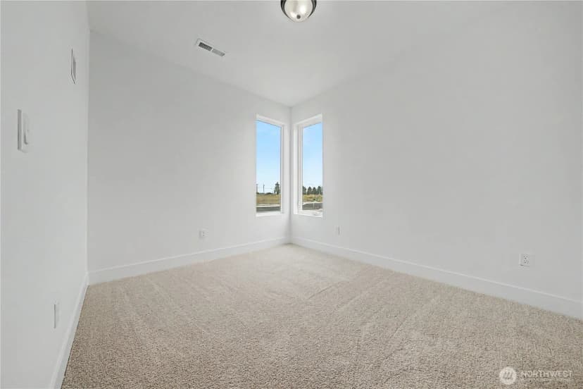 Property photo for 703 N Street Ne, Quincy photo 16