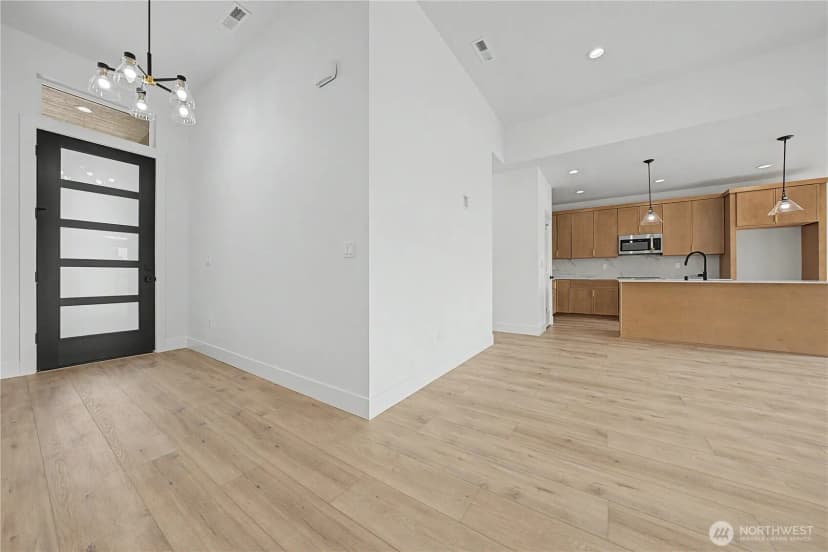 Property photo for 703 N Street Ne, Quincy