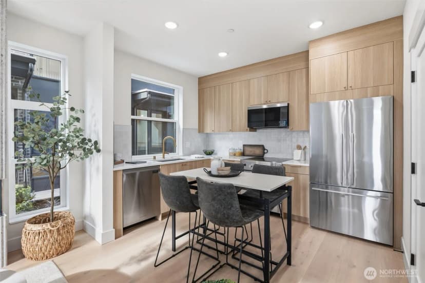 Property photo for 2018 Fairview Avenue E #a, Seattle photo 11