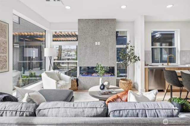 Property photo for 2018 Fairview Avenue E #a, Seattle photo 5