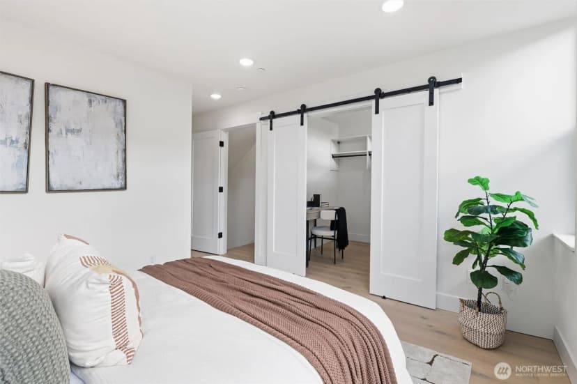 Property photo for 2018 Fairview Avenue E #a, Seattle photo 16