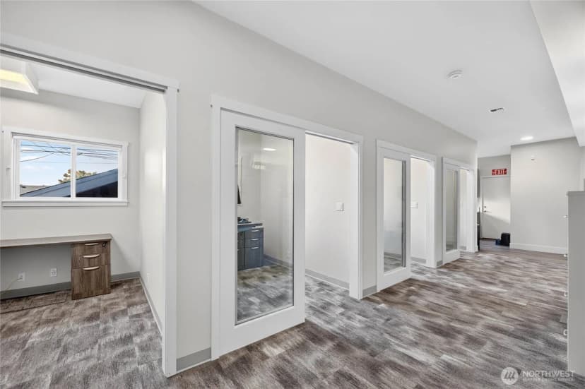 Property photo for 5639 California Avenue Sw, Seattle photo 11