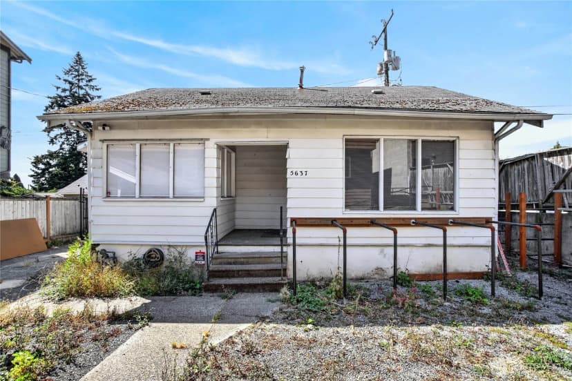 Property photo for 5639 California Avenue Sw, Seattle photo 16