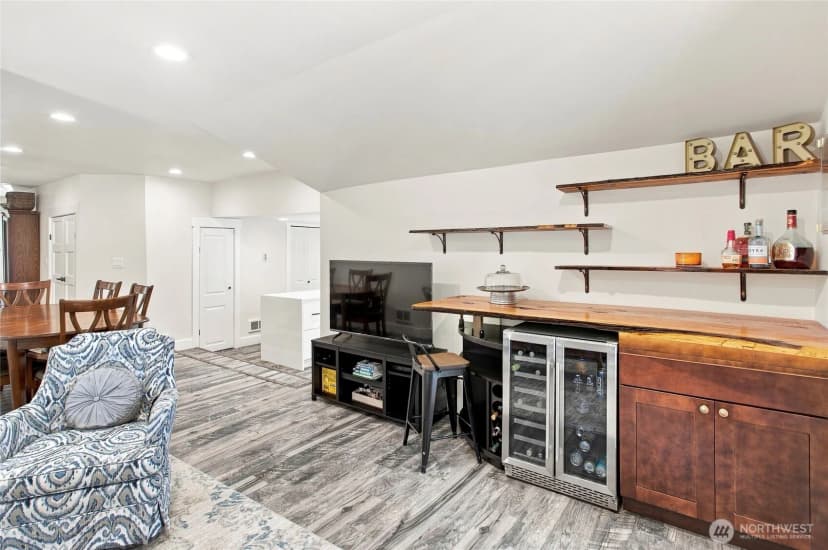 Property photo for 4010 82nd Avenue W, University Place photo 13