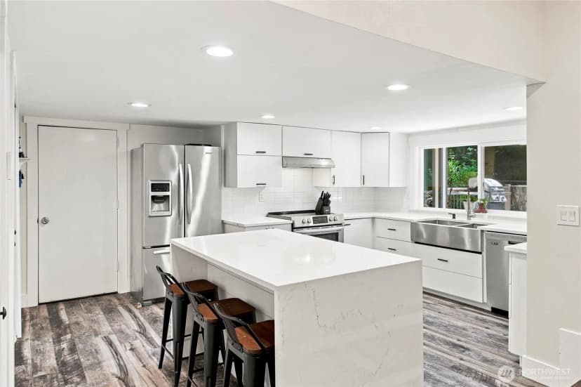 Property photo for 4010 82nd Avenue W, University Place photo 16
