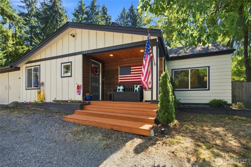 Property photo for 4010 82nd Avenue W, University Place photo 3