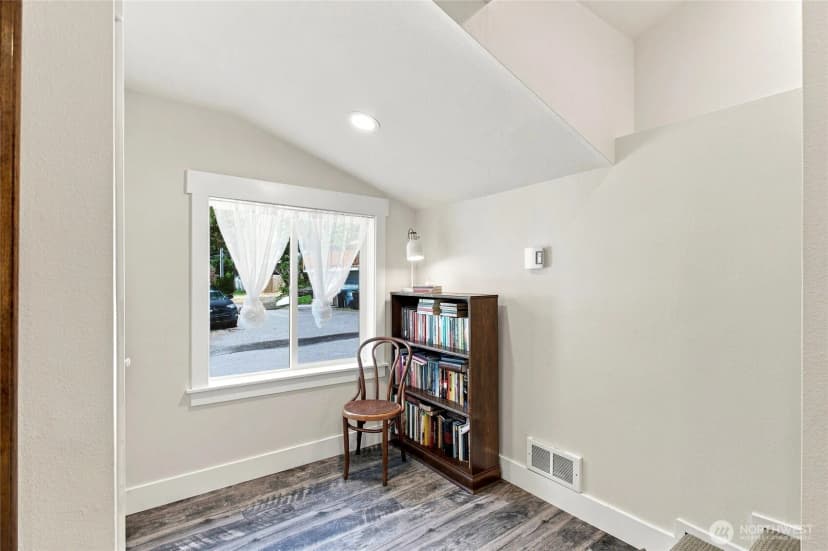 Property photo for 4010 82nd Avenue W, University Place photo 10