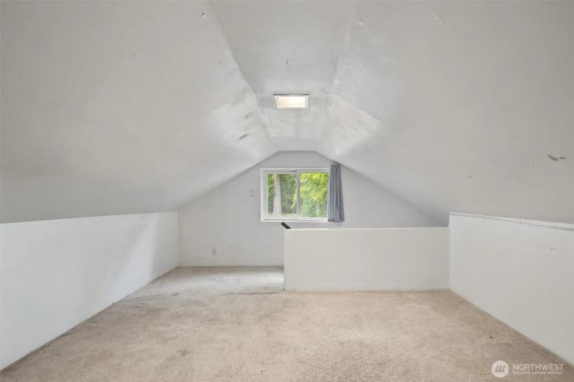 Property photo for 4125 Tracyton Beach Road Nw, Bremerton photo 14