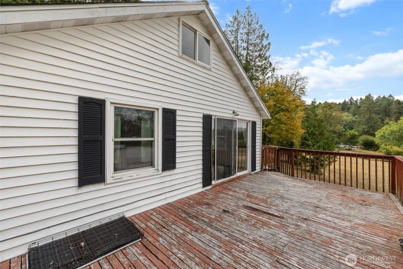 Property photo for 4125 Tracyton Beach Road Nw, Bremerton photo 24