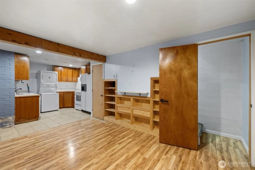 Property photo for 4125 Tracyton Beach Road Nw, Bremerton photo 18
