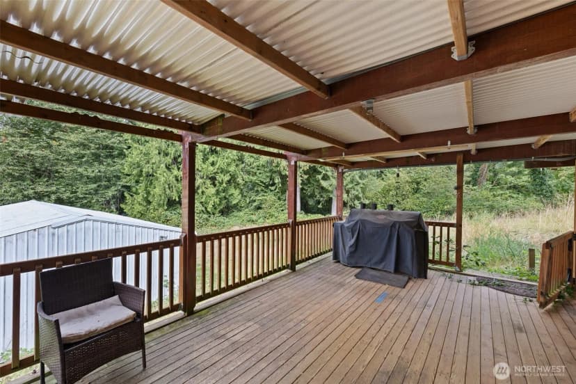 Property photo for 4125 Tracyton Beach Road Nw, Bremerton photo 26