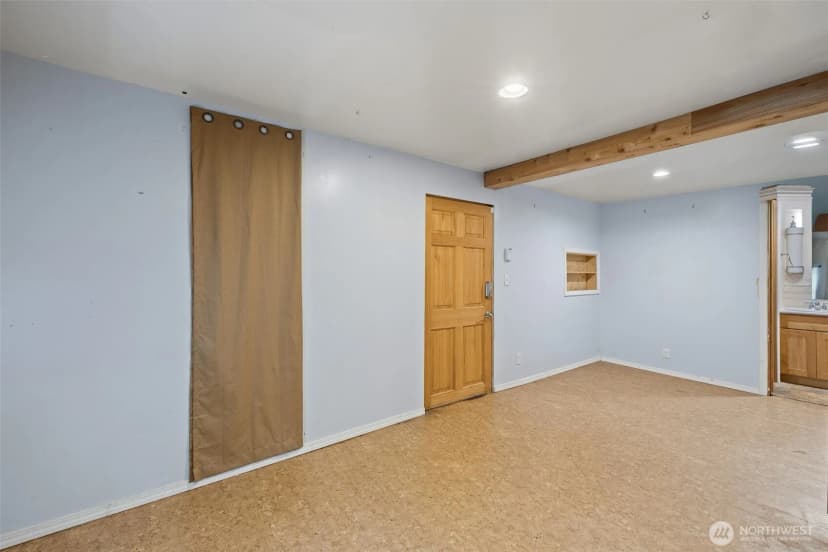 Property photo for 4125 Tracyton Beach Road Nw, Bremerton photo 21