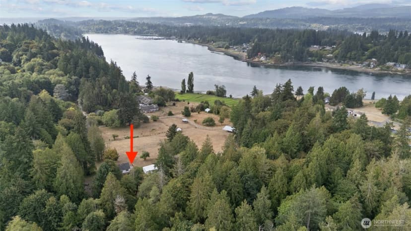 Property photo for 4125 Tracyton Beach Road Nw, Bremerton photo 31