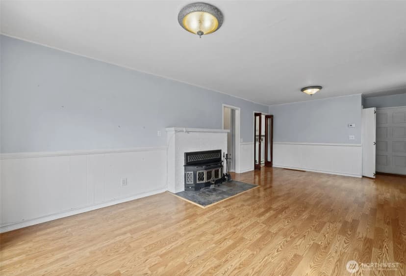 Property photo for 4125 Tracyton Beach Road Nw, Bremerton photo 6