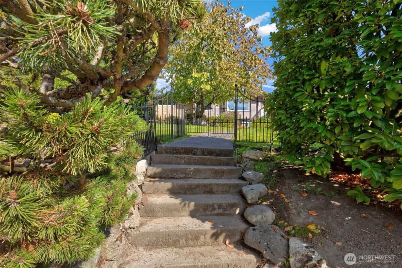 Property photo for 18750 Fjord Drive Ne, Poulsbo photo 5