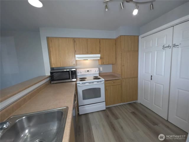Property photo for 1750 W Sunn Fjord Lane #g101, Bremerton photo 5