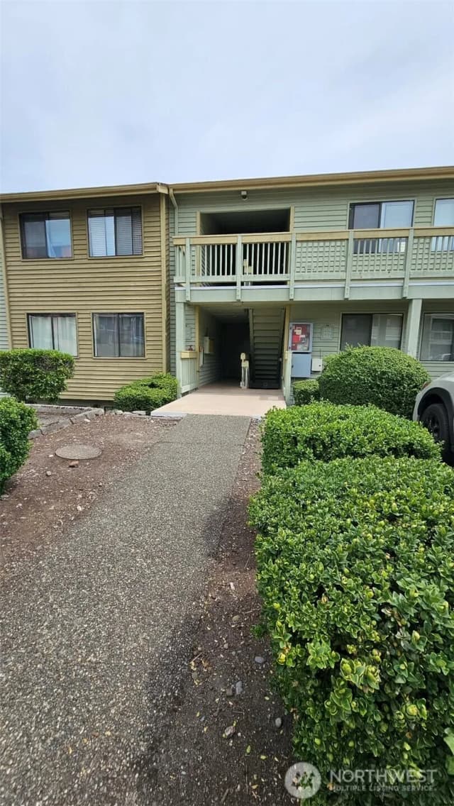 Property photo for 1750 W Sunn Fjord Lane #g101, Bremerton photo 2