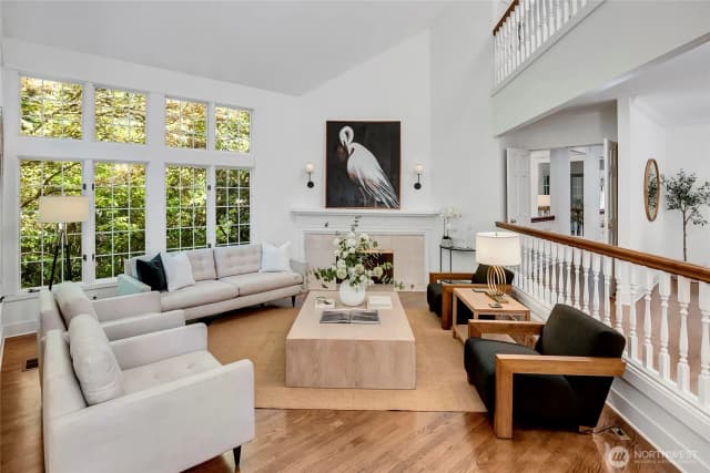 Property photo for 8140 Evergreen Lane, Mercer Island photo 5