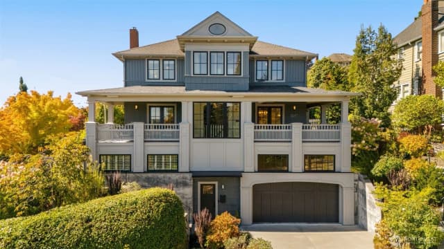 Property photo for 1107 4th Avenue N, Seattle